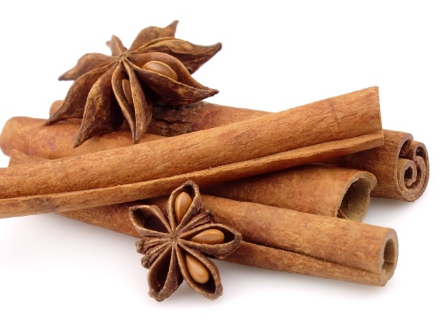 Маска за коса с канела за разкрасяване