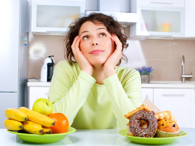 Месечният цикъл е един от най-опасните моменти за талията - през него се трупат много килограми