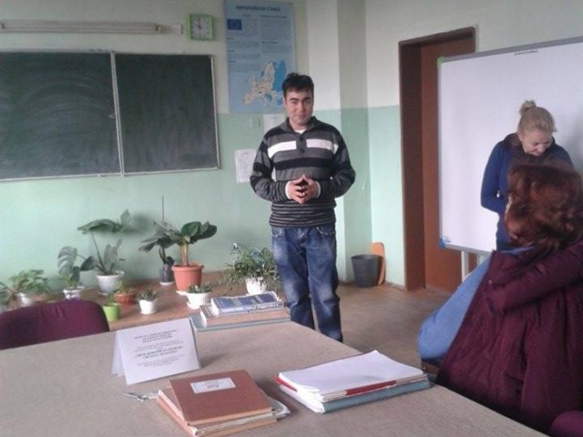 Авторът на "Черният ангел" в Румънския лицей