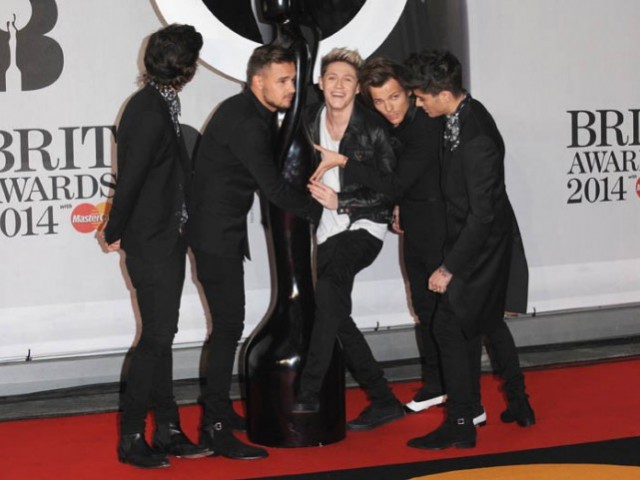 One Direction на наградите брит 2014