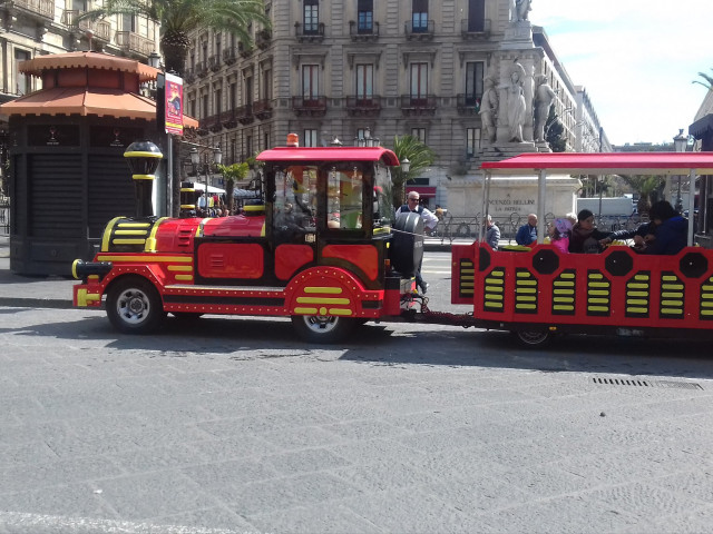 В центъра Катания, Сицилия