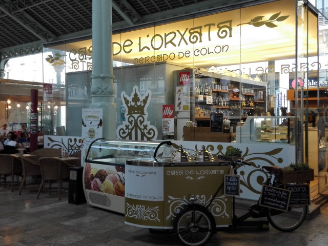 Horchata бар в mercad de colon Валесия