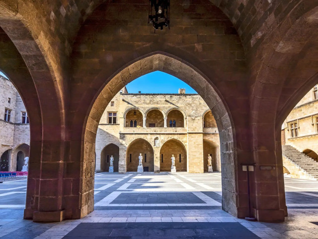 Дворецът на Великия магистър в Родос