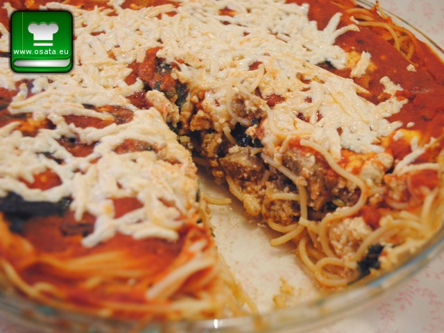 Рецепта за спагетен пай "болонезе"